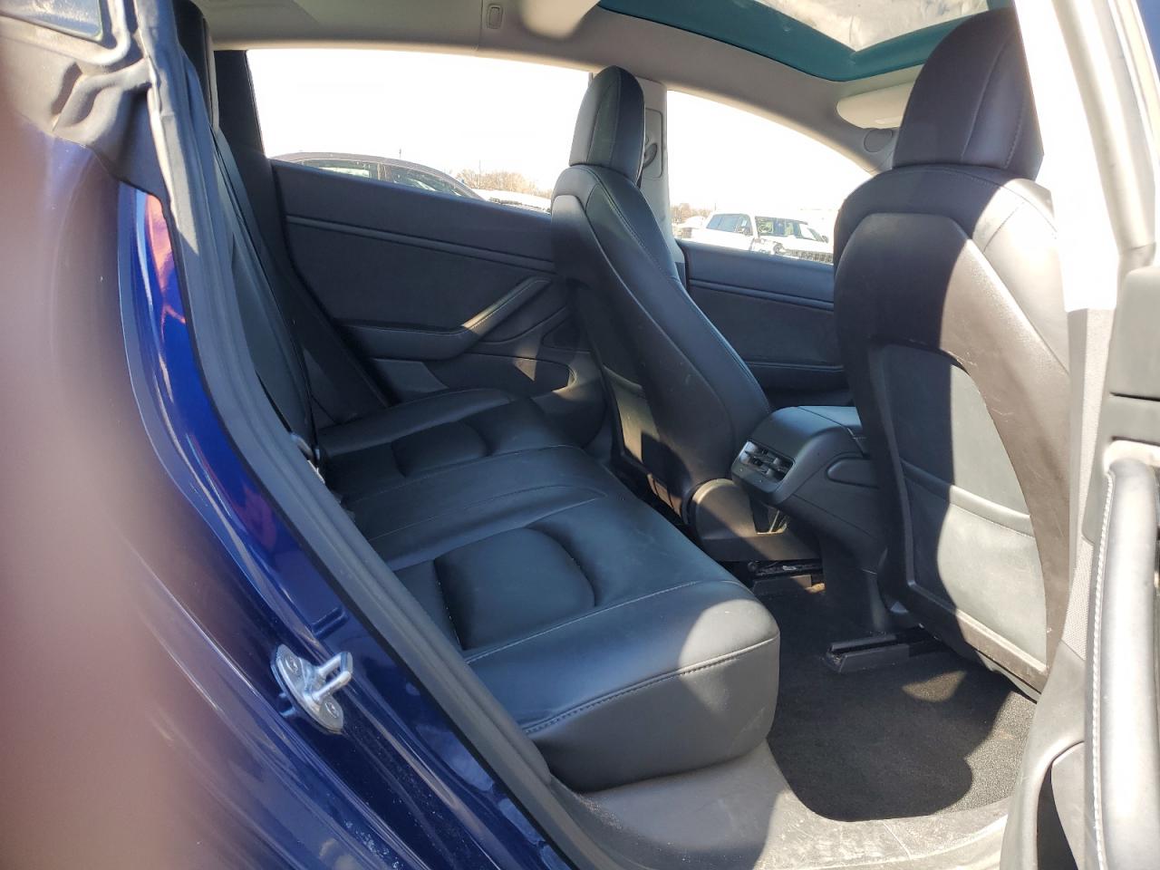 Photo 9 VIN: 5YJ3E1EB0LF712237 - TESLA MODEL 3 