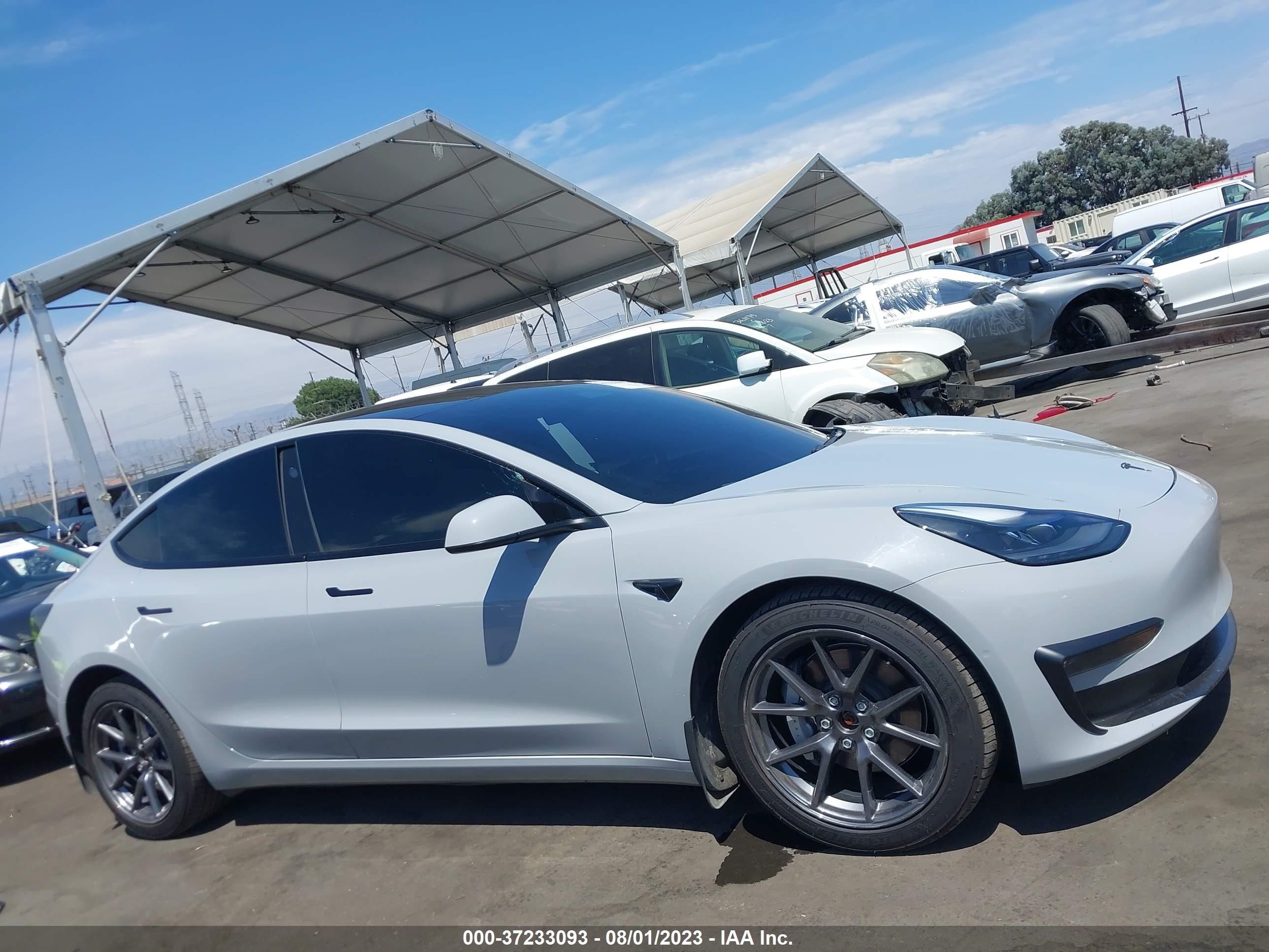 Photo 11 VIN: 5YJ3E1EB0MF004278 - TESLA MODEL 3 