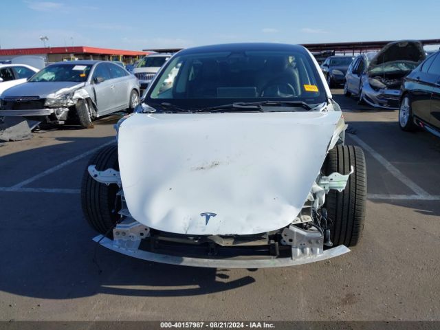 Photo 5 VIN: 5YJ3E1EB0MF090563 - TESLA MODEL 3 