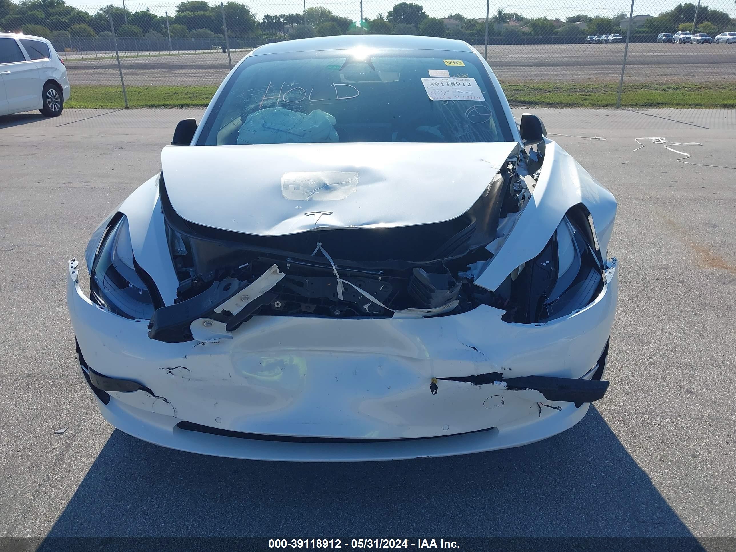 Photo 11 VIN: 5YJ3E1EB0MF869767 - TESLA MODEL 3 