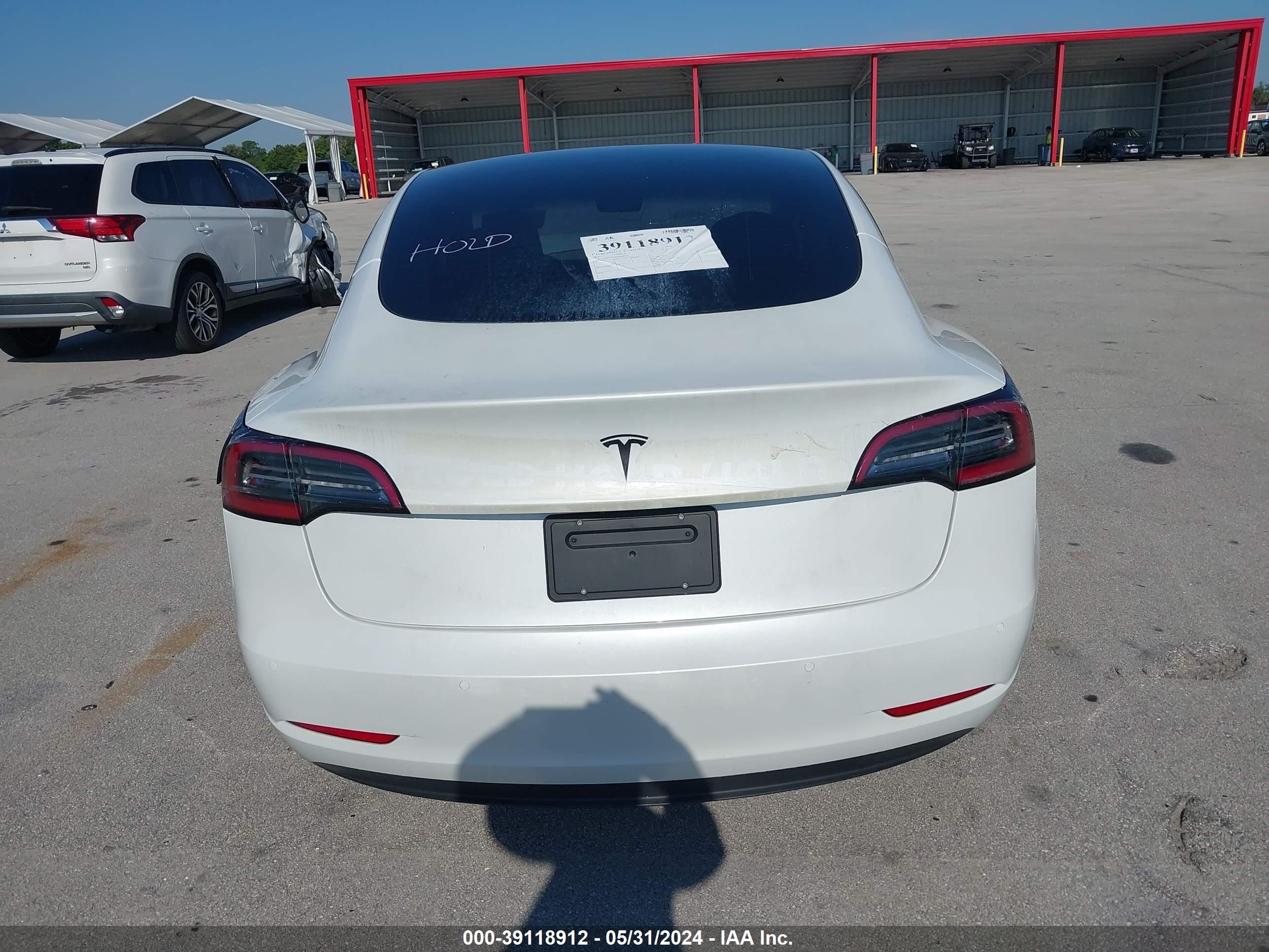 Photo 15 VIN: 5YJ3E1EB0MF869767 - TESLA MODEL 3 