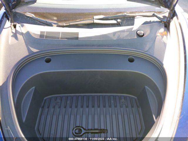 Photo 9 VIN: 5YJ3E1EB0NF115611 - TESLA MODEL 3 