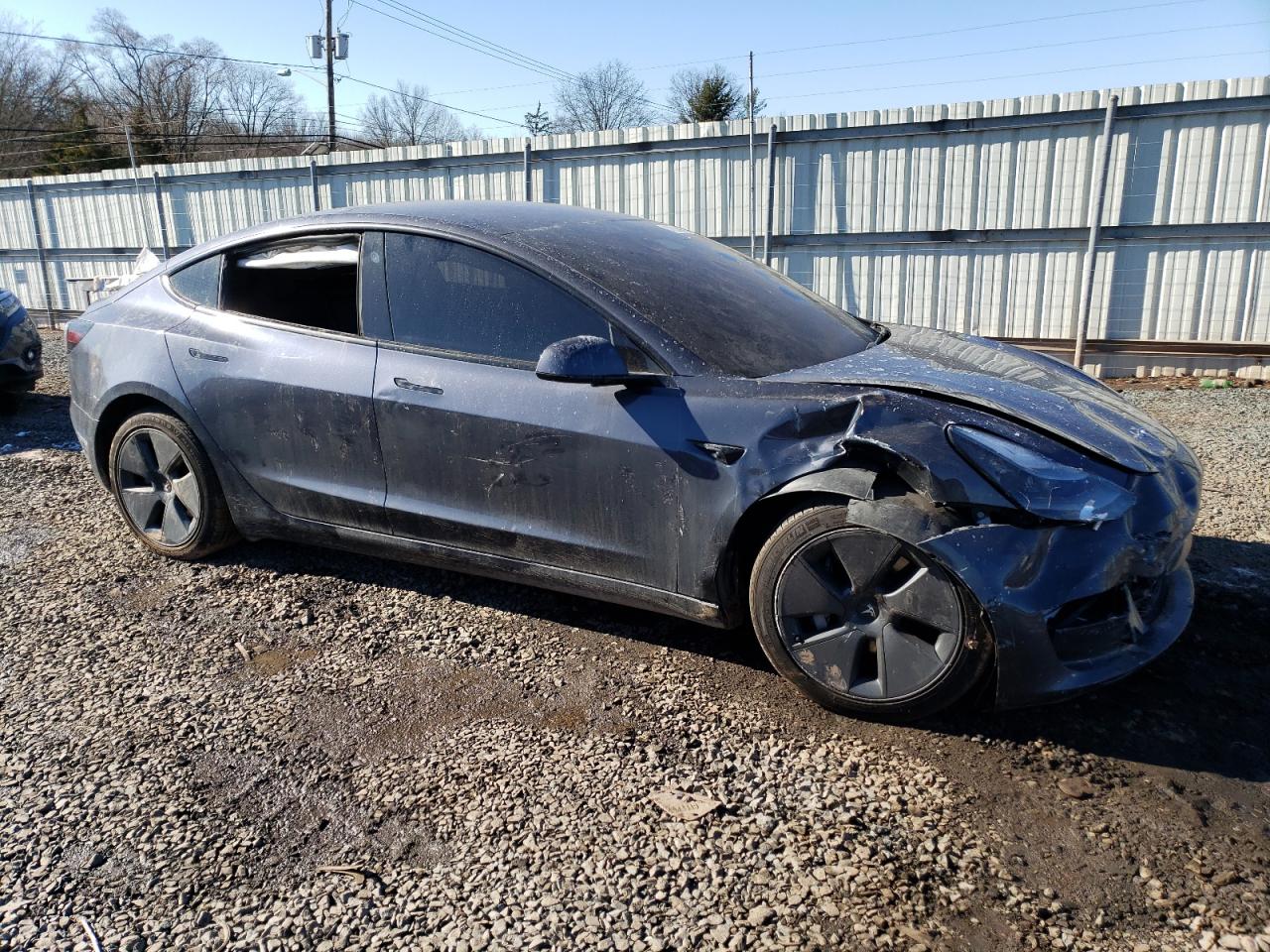 Photo 3 VIN: 5YJ3E1EB0NF117178 - TESLA MODEL 3 