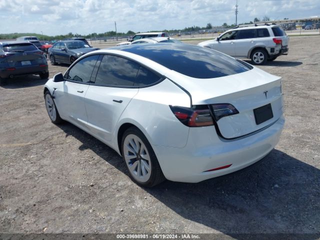 Photo 2 VIN: 5YJ3E1EB0NF165490 - TESLA MODEL 3 