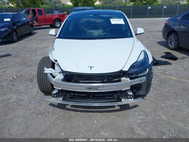 Photo 5 VIN: 5YJ3E1EB0NF165490 - TESLA MODEL 3 