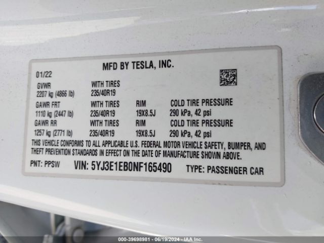 Photo 8 VIN: 5YJ3E1EB0NF165490 - TESLA MODEL 3 