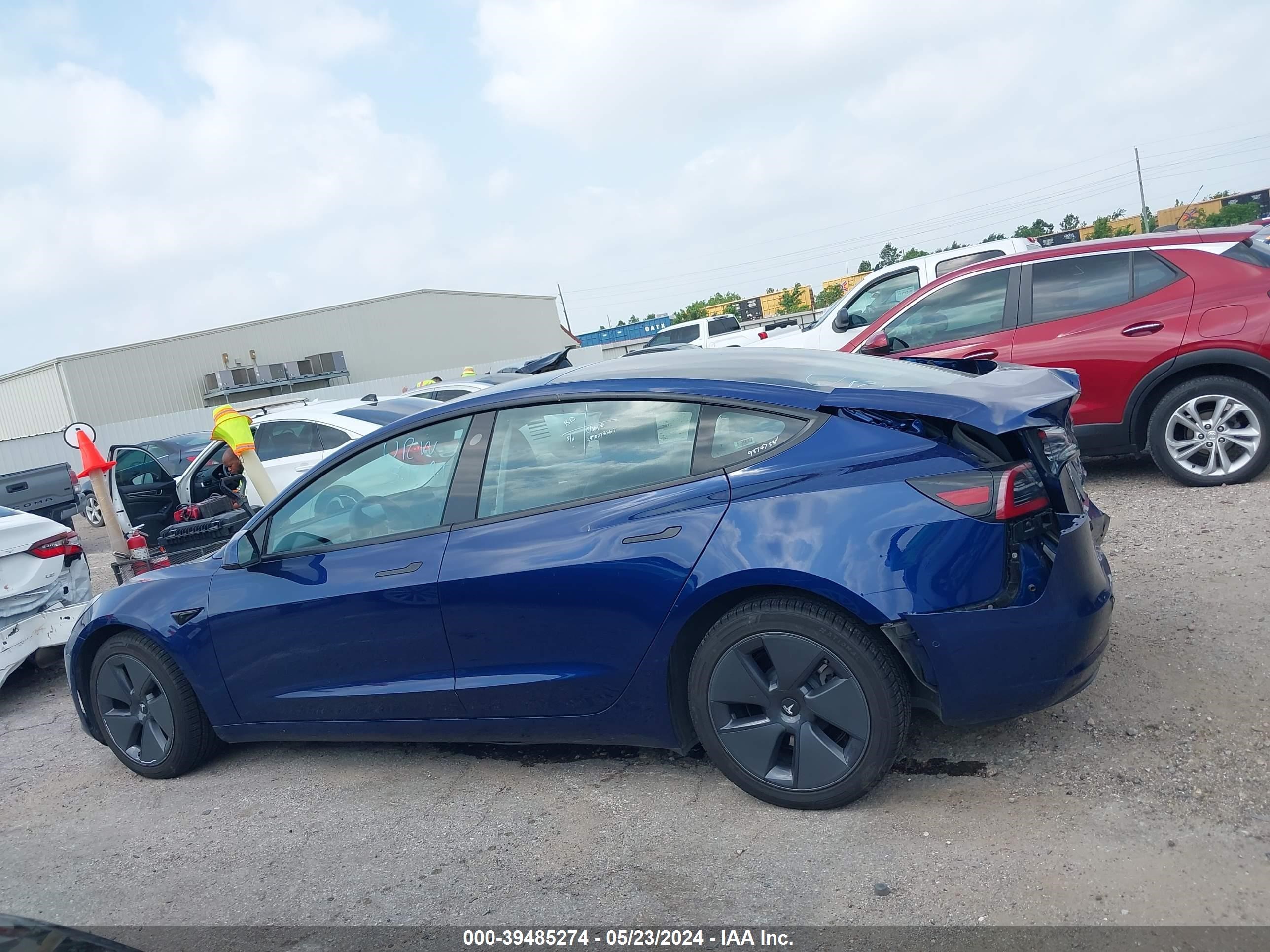 Photo 13 VIN: 5YJ3E1EB0NF168597 - TESLA MODEL 3 