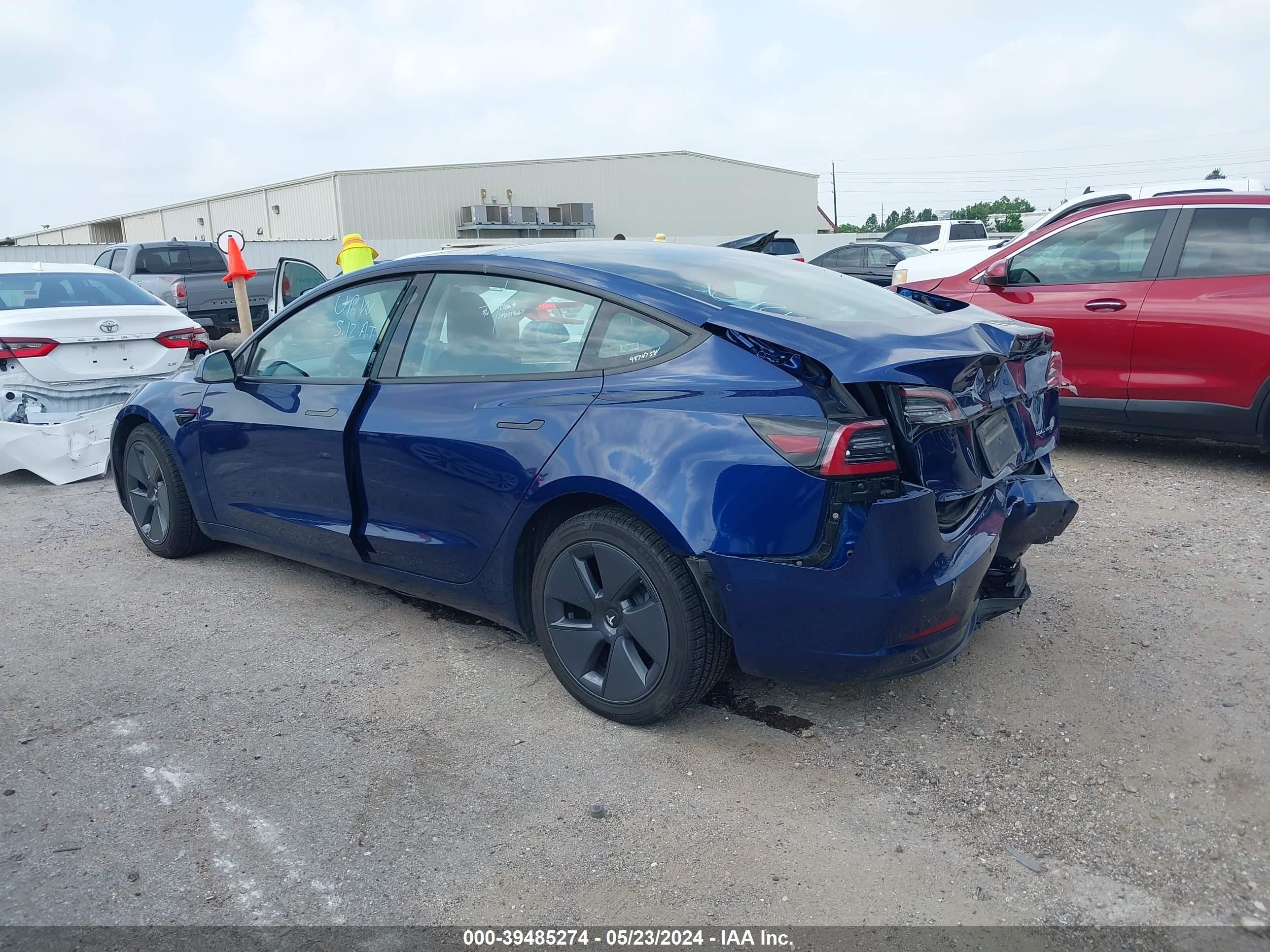 Photo 2 VIN: 5YJ3E1EB0NF168597 - TESLA MODEL 3 