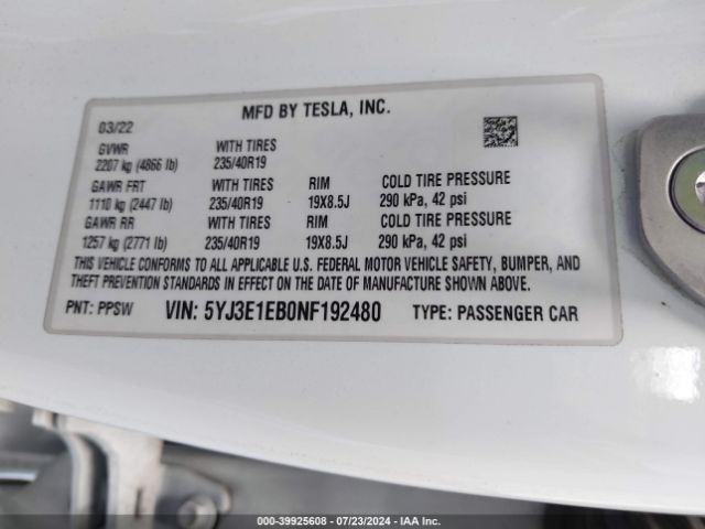 Photo 8 VIN: 5YJ3E1EB0NF192480 - TESLA MODEL 3 