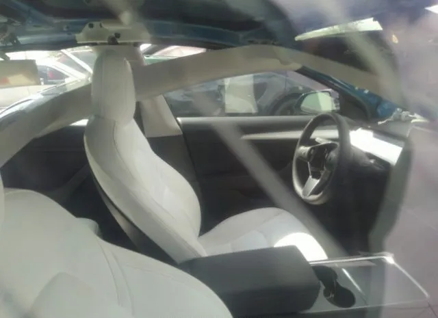 Photo 4 VIN: 5YJ3E1EB0NF205017 - TESLA MODEL 3 