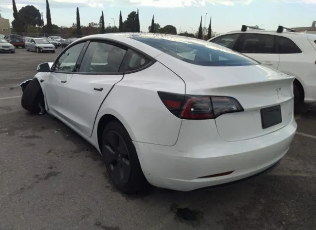 Photo 2 VIN: 5YJ3E1EB0NF236798 - TESLA MODEL 3 