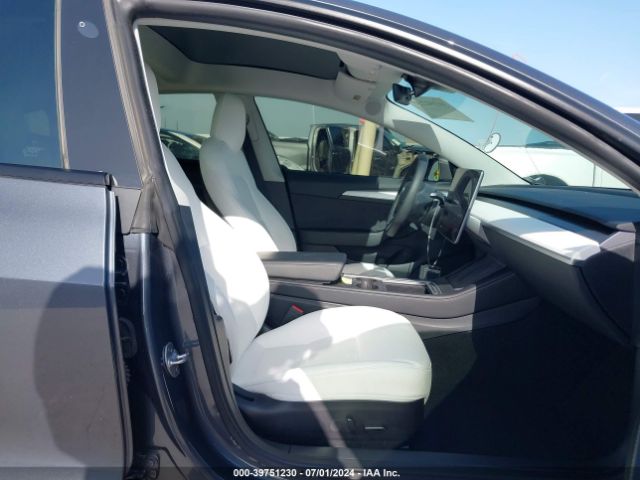 Photo 4 VIN: 5YJ3E1EB0NF271017 - TESLA MODEL 3 