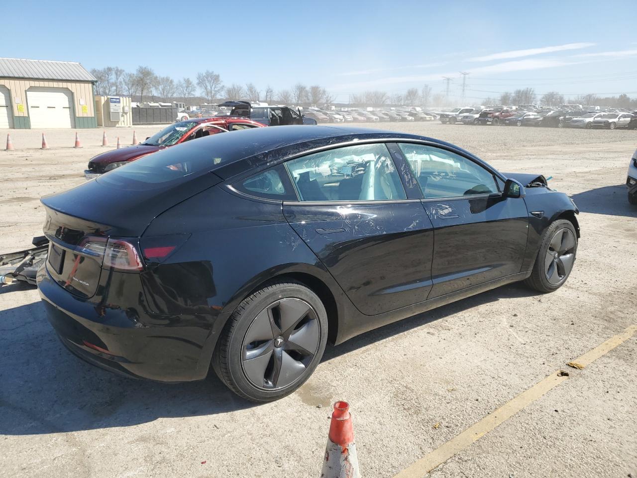 Photo 2 VIN: 5YJ3E1EB0NF275097 - TESLA MODEL 3 