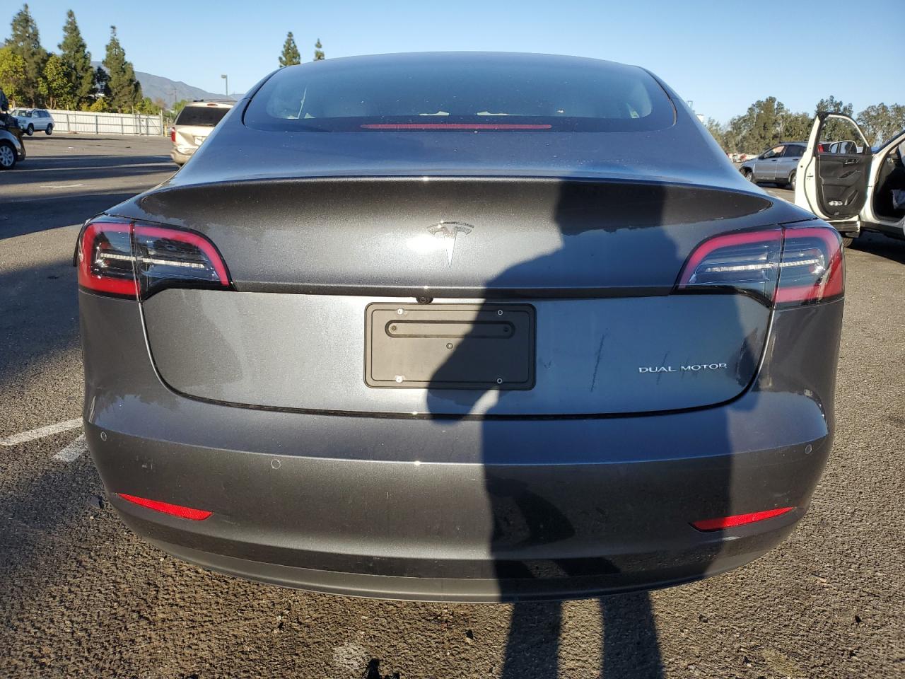 Photo 5 VIN: 5YJ3E1EB0NF294054 - TESLA MODEL 3 