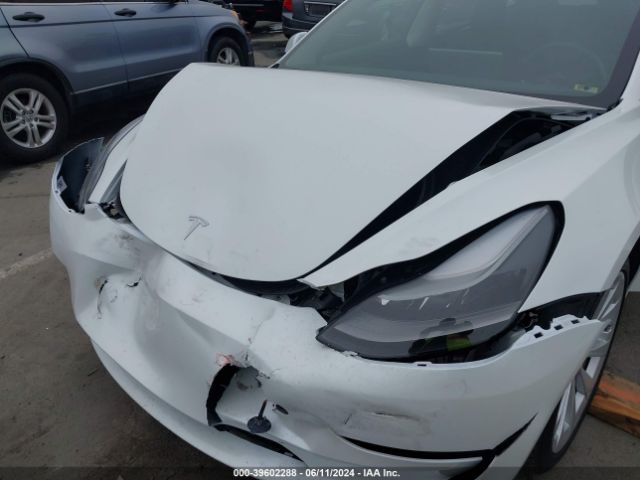 Photo 5 VIN: 5YJ3E1EB0PF389040 - TESLA MODEL 3 