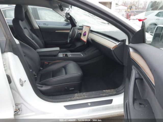 Photo 4 VIN: 5YJ3E1EB0PF389457 - TESLA MODEL 3 