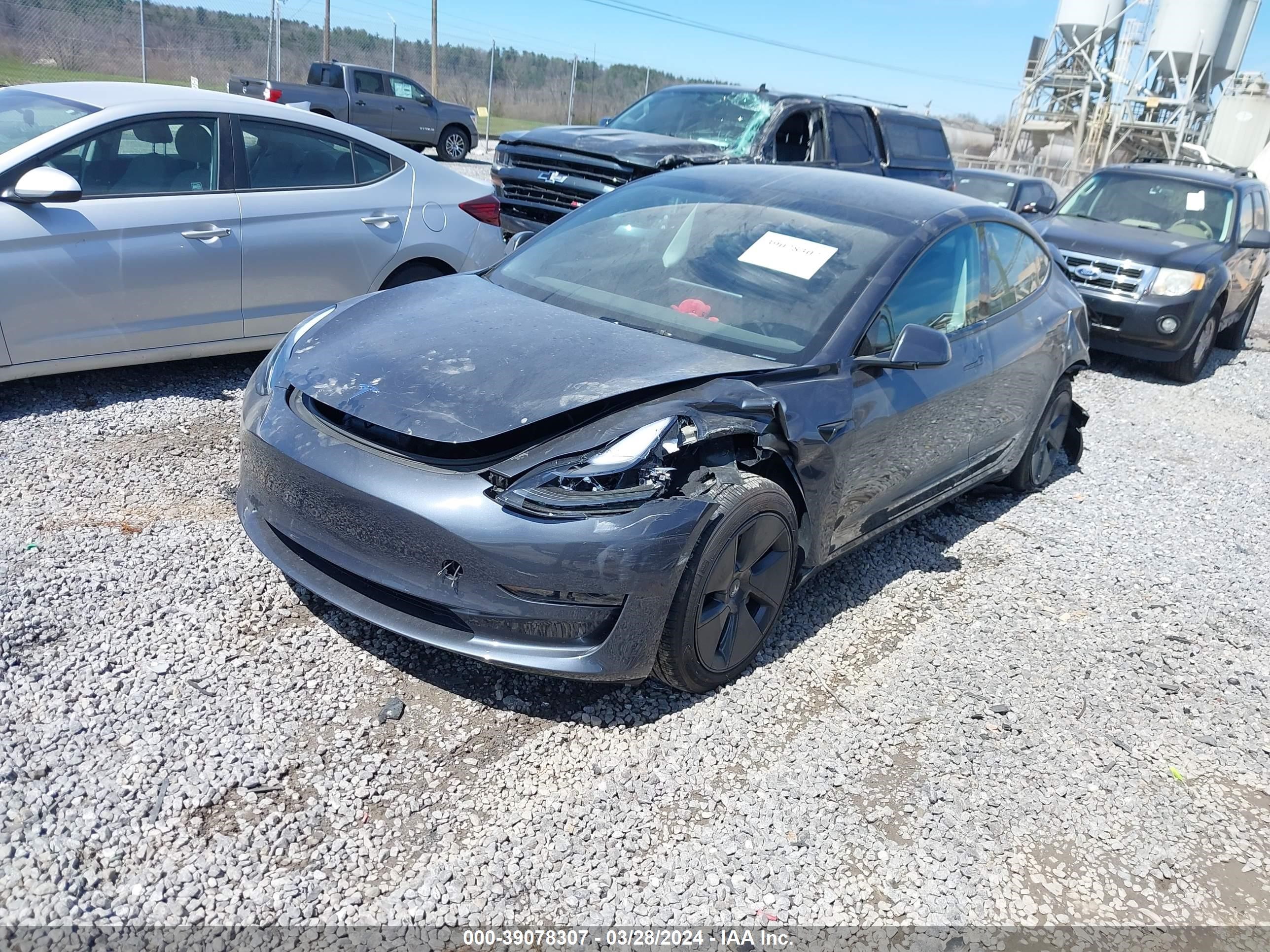 Photo 1 VIN: 5YJ3E1EB0PF629610 - TESLA MODEL 3 