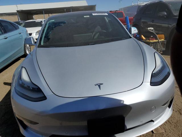 Photo 4 VIN: 5YJ3E1EB1JF065263 - TESLA MODEL 3 