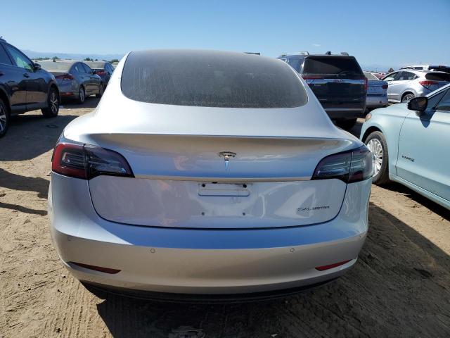 Photo 5 VIN: 5YJ3E1EB1JF065263 - TESLA MODEL 3 