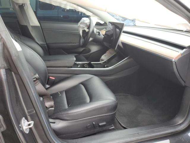 Photo 4 VIN: 5YJ3E1EB1JF066638 - TESLA MODEL 3 