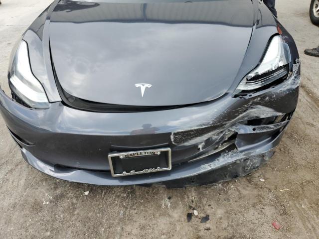 Photo 8 VIN: 5YJ3E1EB1JF066638 - TESLA MODEL 3 