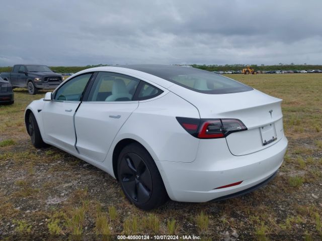 Photo 2 VIN: 5YJ3E1EB1JF086274 - TESLA MODEL 3 