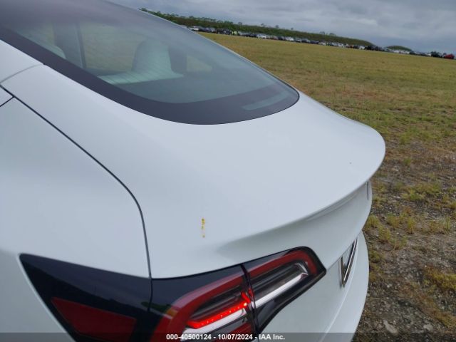 Photo 5 VIN: 5YJ3E1EB1JF086274 - TESLA MODEL 3 