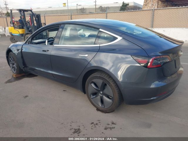 Photo 2 VIN: 5YJ3E1EB1JF093063 - TESLA MODEL 3 