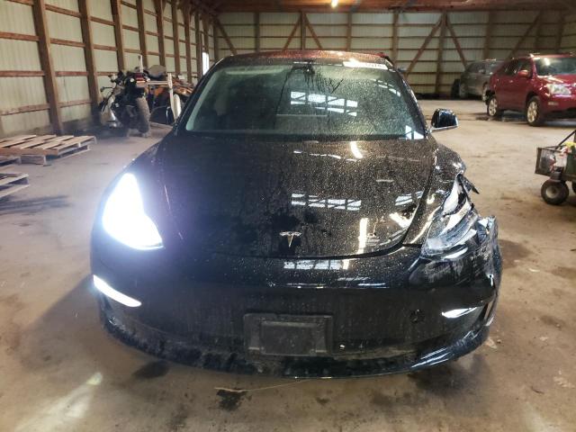 Photo 4 VIN: 5YJ3E1EB1JF110816 - TESLA MODEL 3 