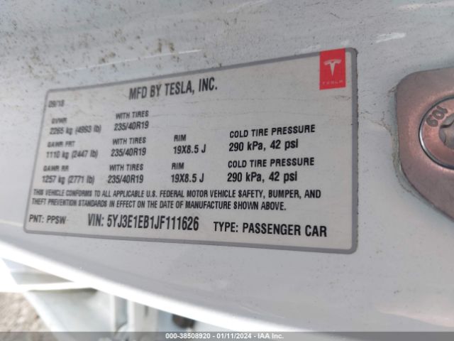 Photo 8 VIN: 5YJ3E1EB1JF111626 - TESLA MODEL 3 