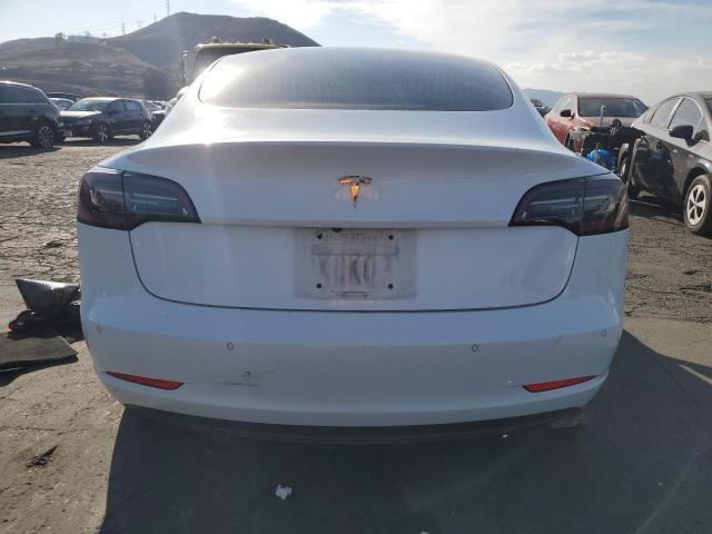 Photo 5 VIN: 5YJ3E1EB1JF112209 - TESLA MODEL 3 