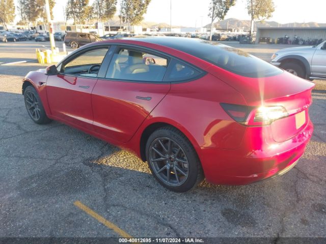 Photo 2 VIN: 5YJ3E1EB1JF112694 - TESLA MODEL 3 