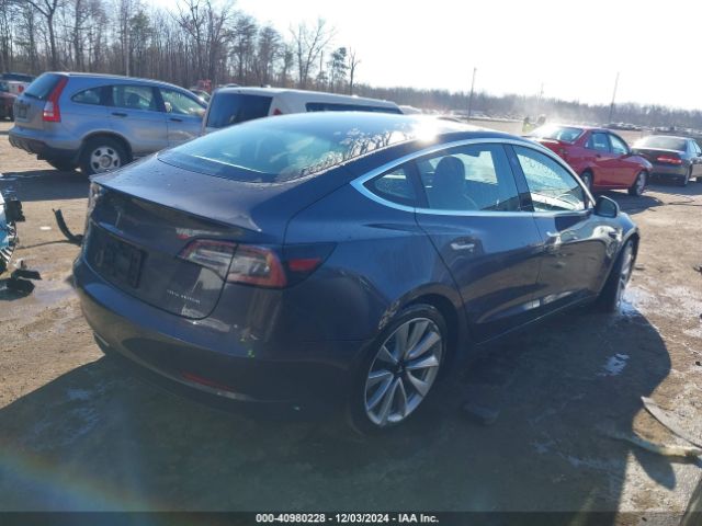 Photo 3 VIN: 5YJ3E1EB1JF115773 - TESLA MODEL 3 