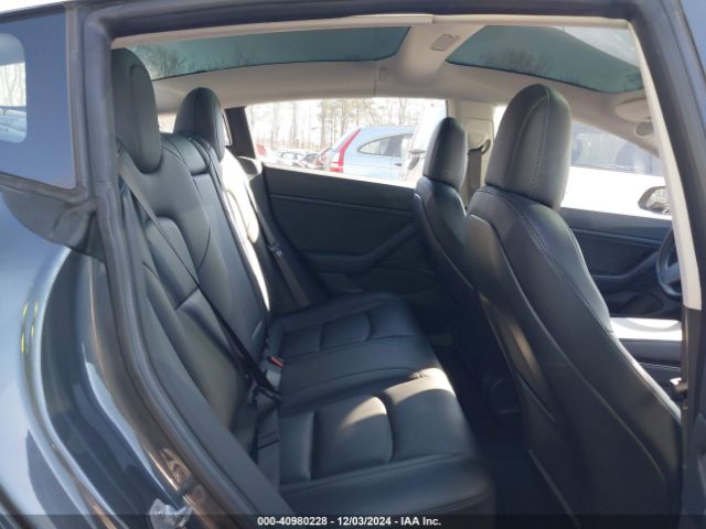 Photo 7 VIN: 5YJ3E1EB1JF115773 - TESLA MODEL 3 