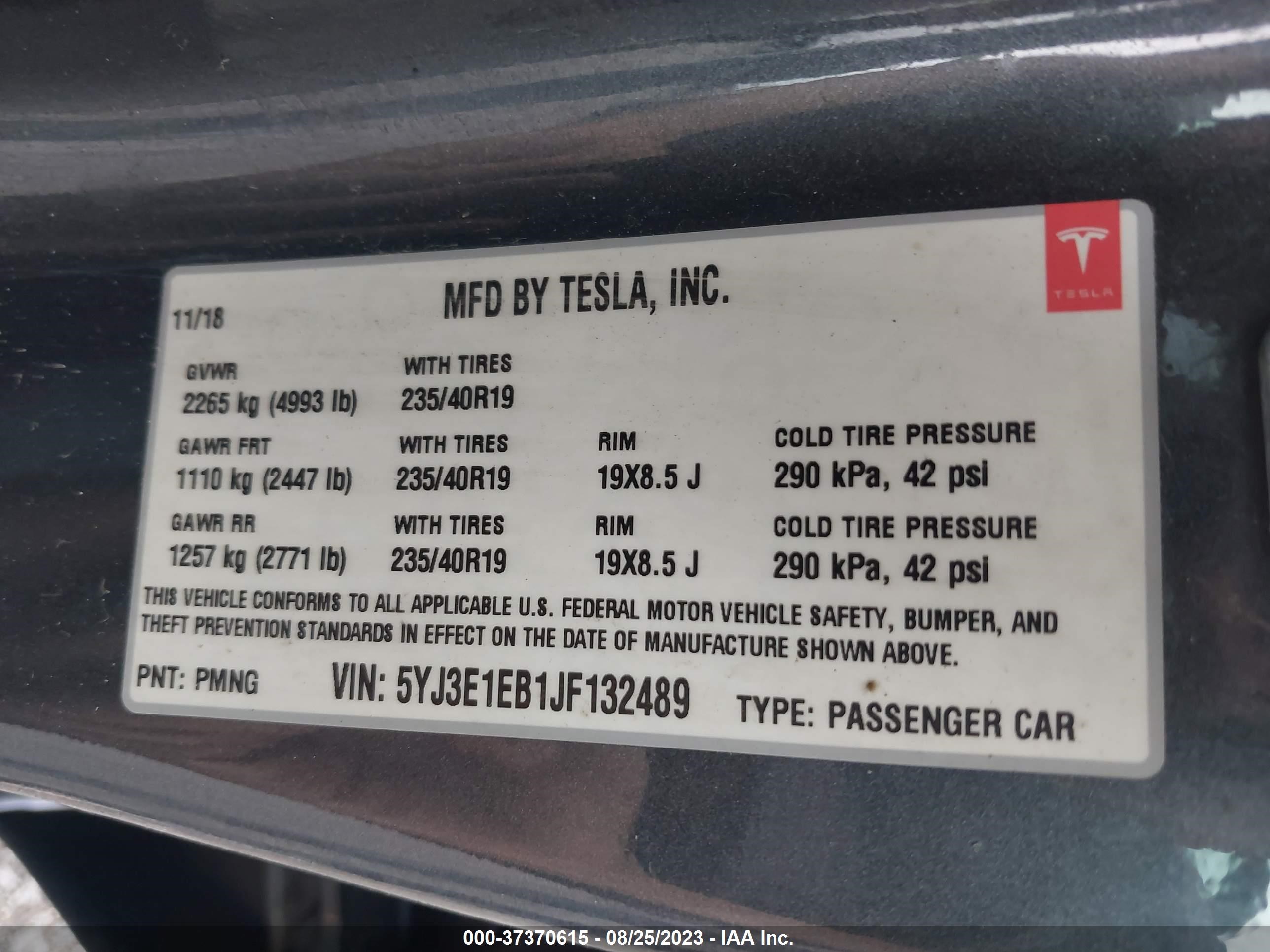 Photo 7 VIN: 5YJ3E1EB1JF132489 - TESLA MODEL 3 