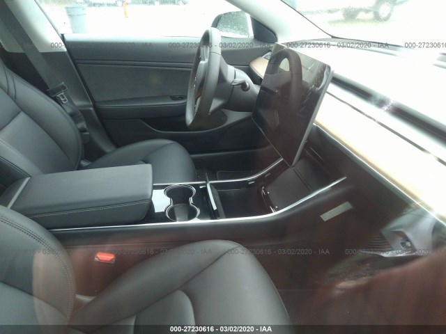 Photo 4 VIN: 5YJ3E1EB1JF185838 - TESLA MODEL 3 