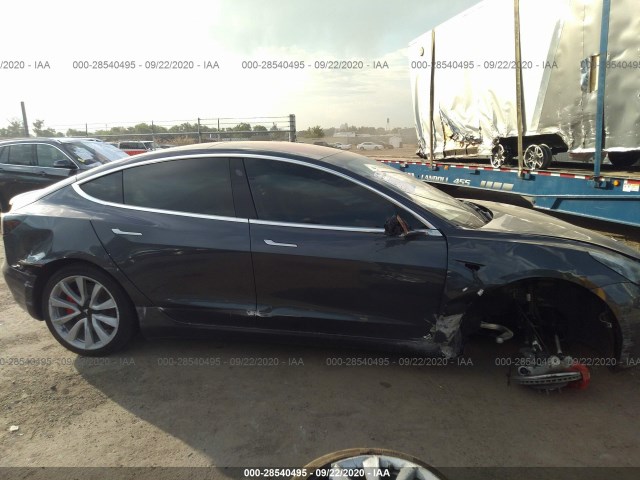 Photo 5 VIN: 5YJ3E1EB1KF237552 - TESLA MODEL 3 