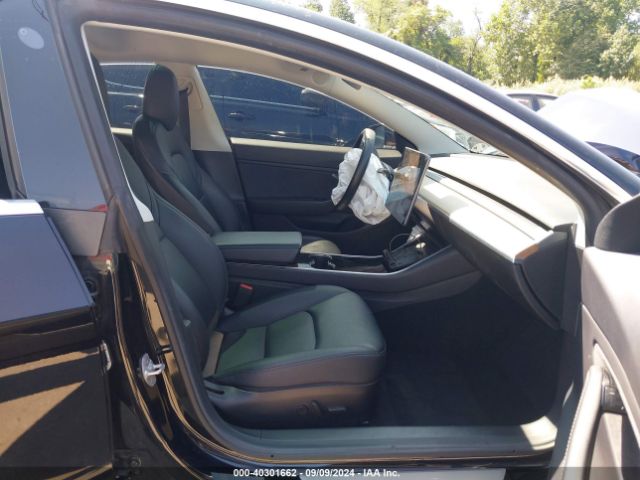 Photo 4 VIN: 5YJ3E1EB1KF385524 - TESLA MODEL 3 