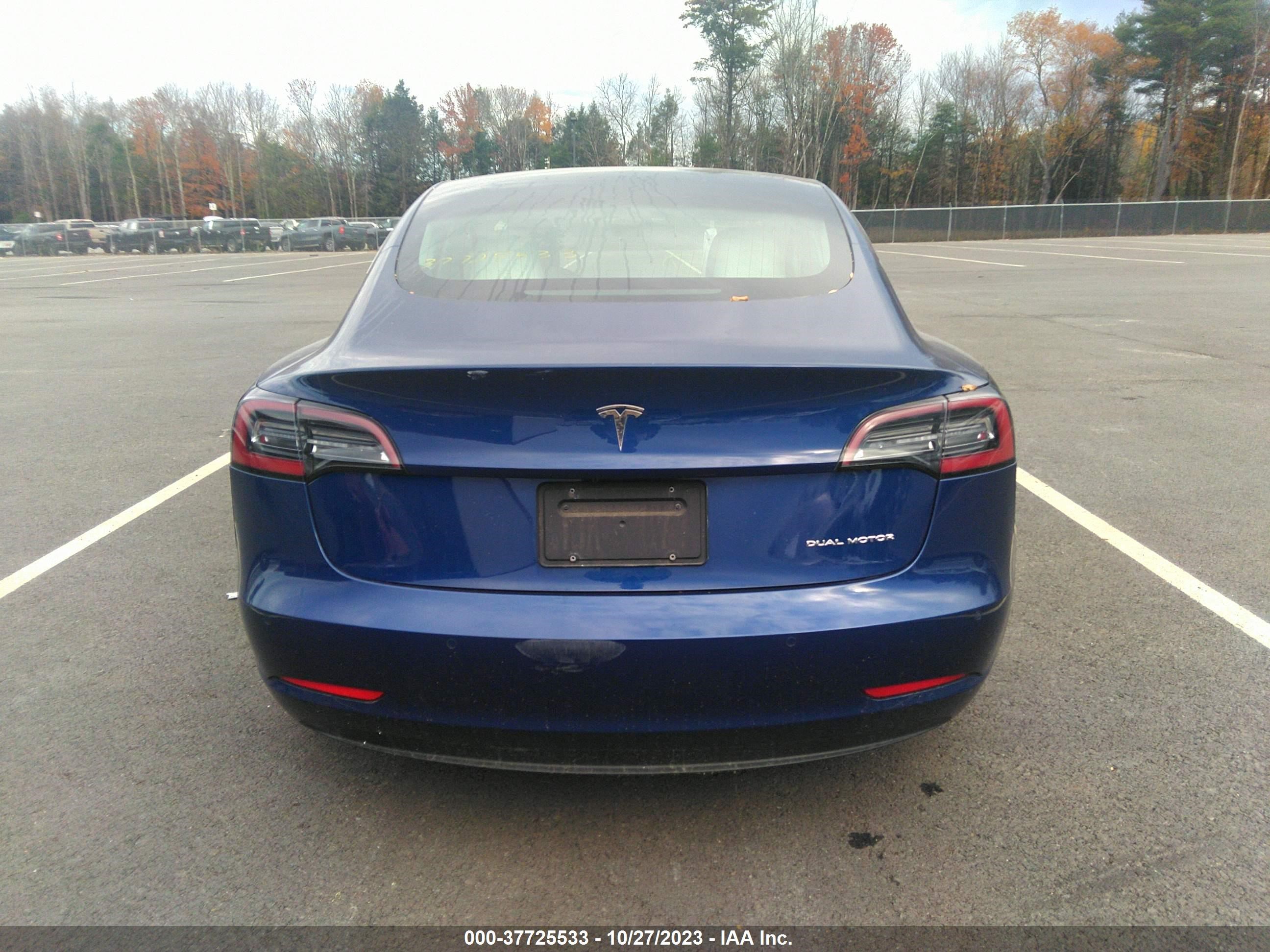 Photo 15 VIN: 5YJ3E1EB1KF392070 - TESLA MODEL 3 