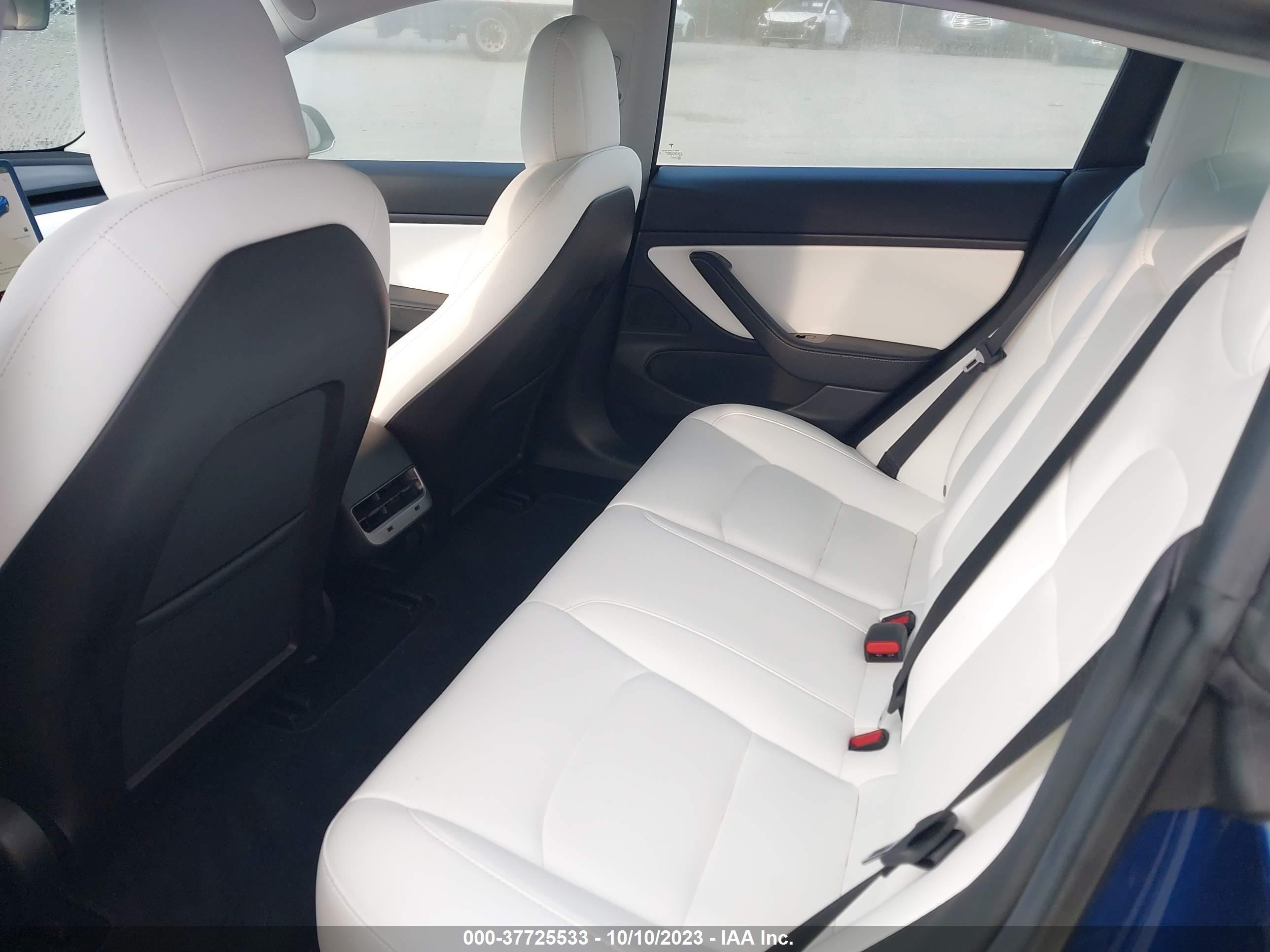 Photo 7 VIN: 5YJ3E1EB1KF392070 - TESLA MODEL 3 