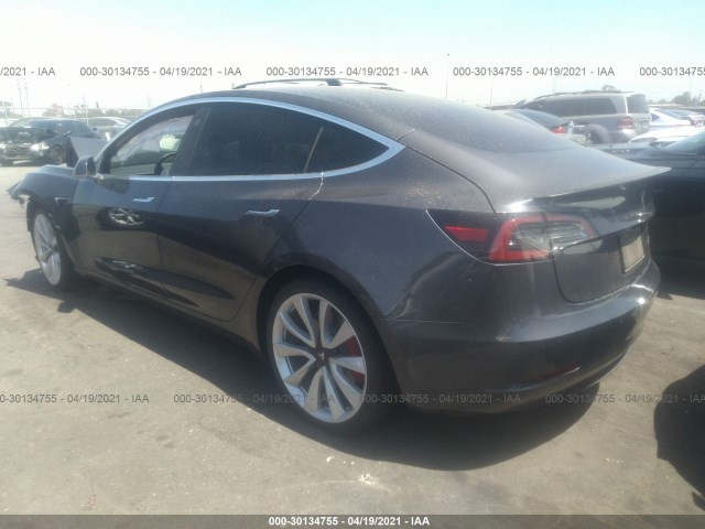 Photo 2 VIN: 5YJ3E1EB1KF393641 - TESLA MODEL 3 