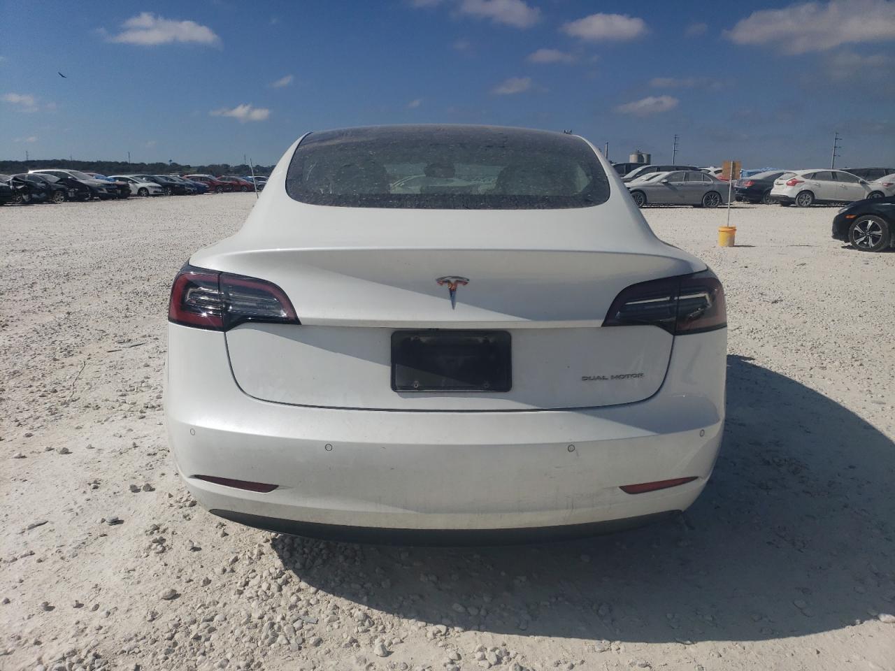 Photo 5 VIN: 5YJ3E1EB1KF406808 - TESLA MODEL 3 