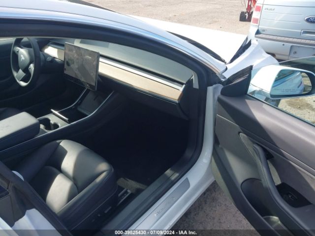 Photo 4 VIN: 5YJ3E1EB1KF429523 - TESLA MODEL 3 