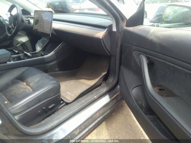 Photo 4 VIN: 5YJ3E1EB1KF432759 - TESLA MODEL 3 