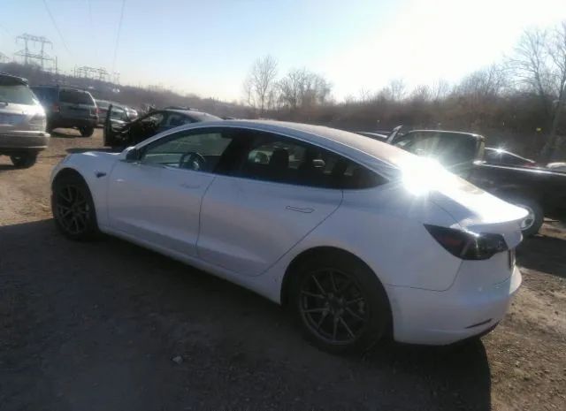 Photo 2 VIN: 5YJ3E1EB1KF493612 - TESLA MODEL 3 