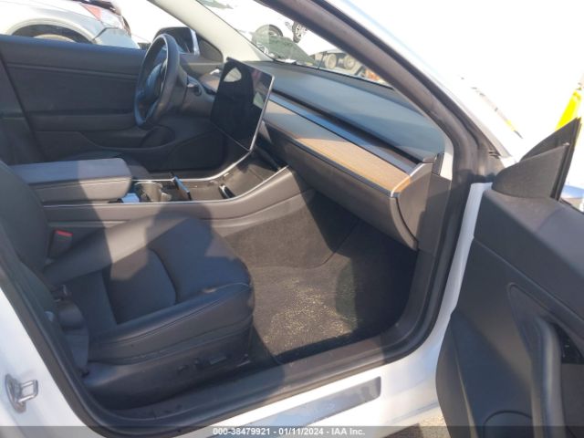 Photo 4 VIN: 5YJ3E1EB1LF621736 - TESLA MODEL 3 