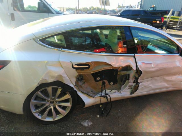 Photo 5 VIN: 5YJ3E1EB1LF622708 - TESLA MODEL 3 