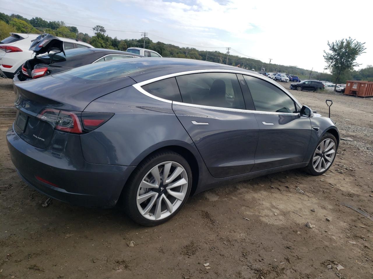 Photo 2 VIN: 5YJ3E1EB1LF720413 - TESLA MODEL 3 