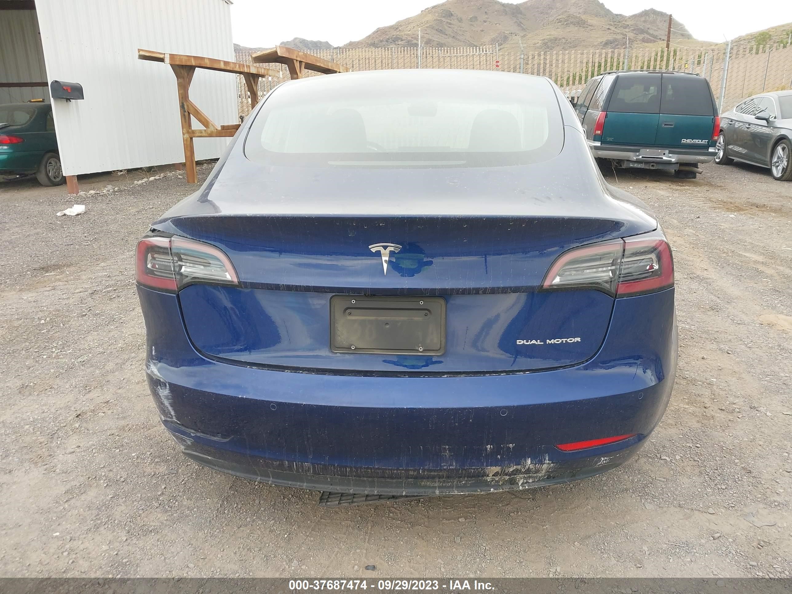 Photo 14 VIN: 5YJ3E1EB1LF798142 - TESLA MODEL 3 