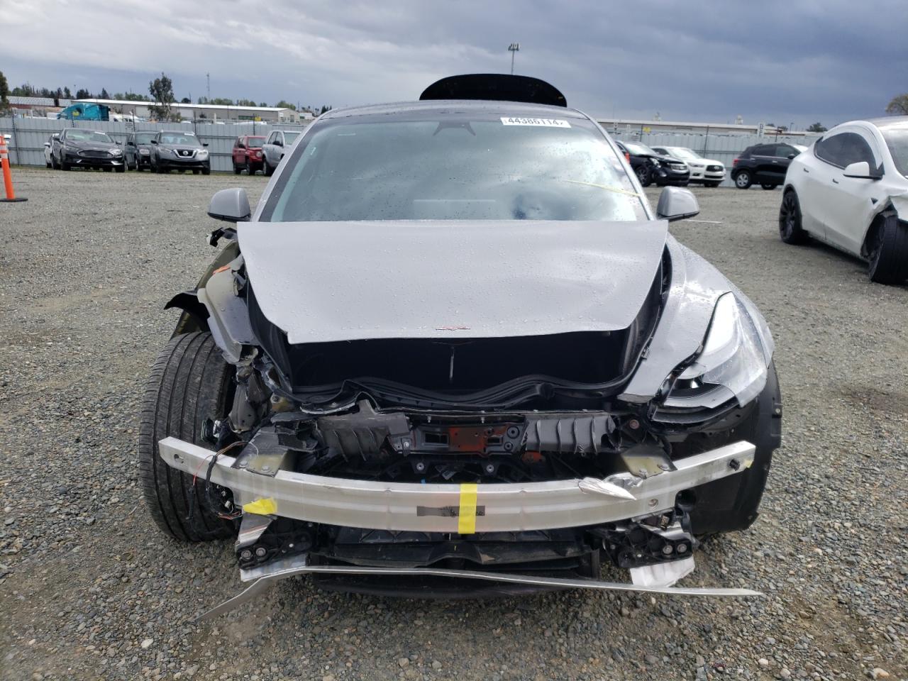 Photo 4 VIN: 5YJ3E1EB1MF024264 - TESLA MODEL 3 